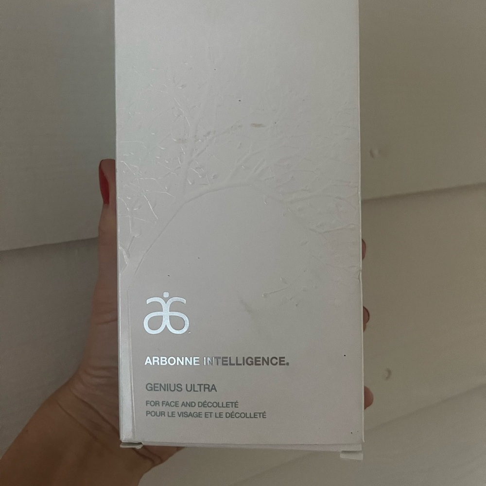 Arbonne Intelligence Genius Ultra - Silver and White